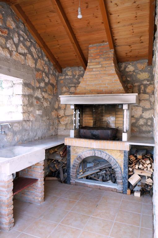 Ktima Lazarata Villa Bagian luar foto